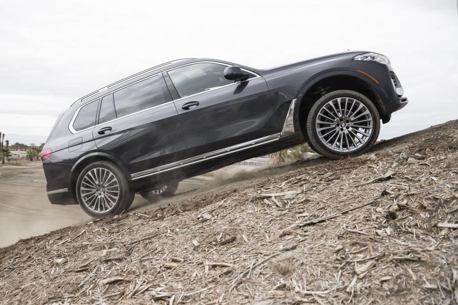  BMW X7 xDrive40i Design Pure Excellence (G07) 2019 года  (NA) (фото 4 из 42)